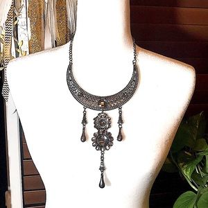 Silver crescent bib necklace blue/clr rhinestones